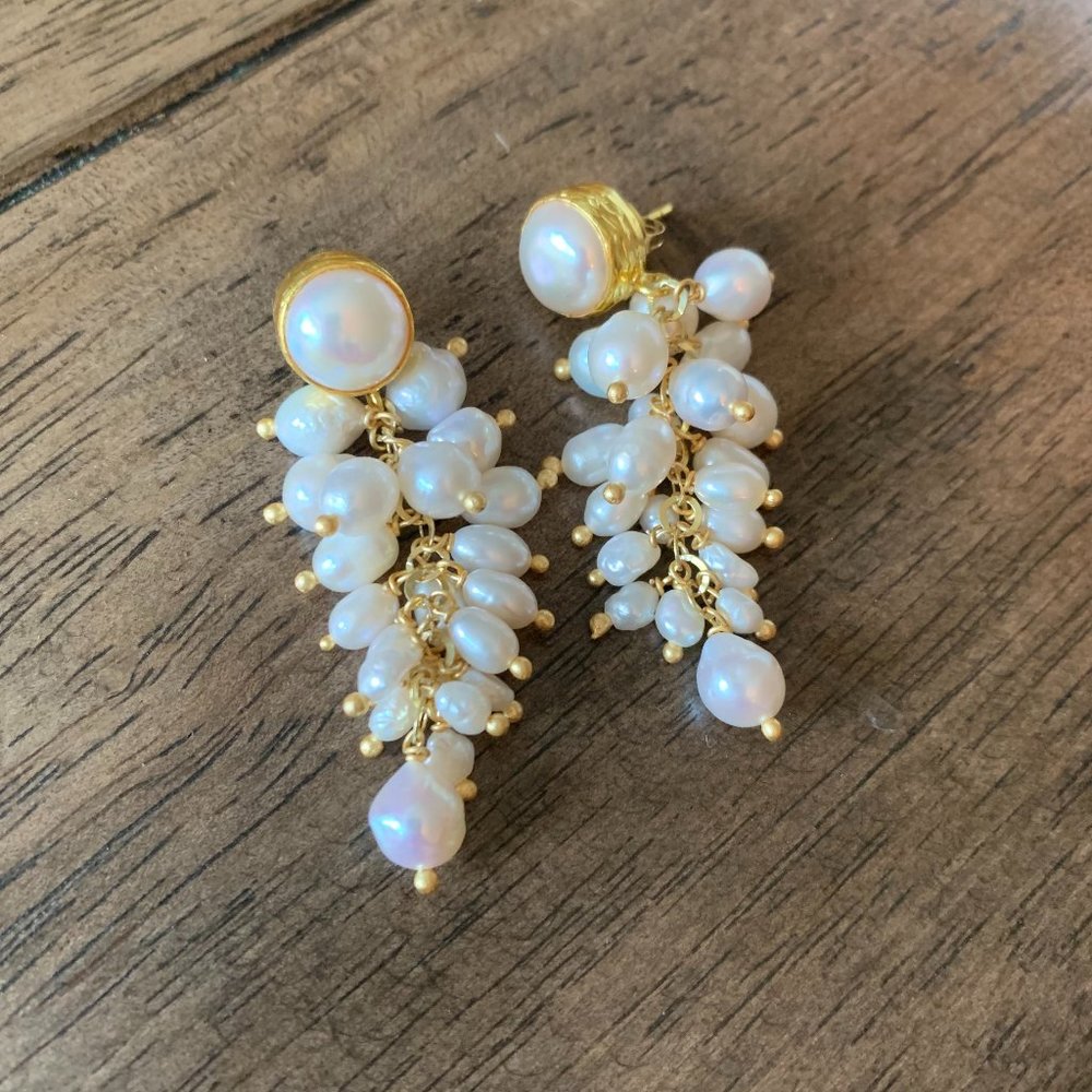 NWOT. studded pearl cluster earrings